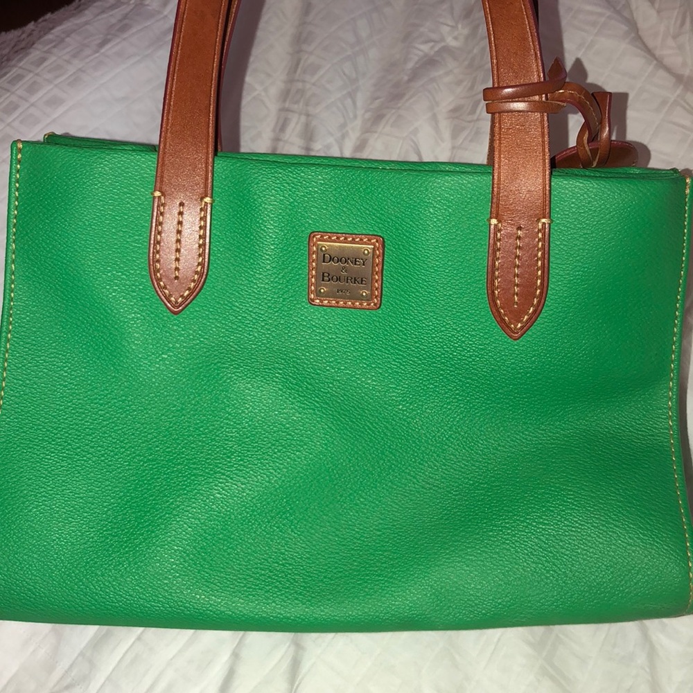 Dooney & Bourke